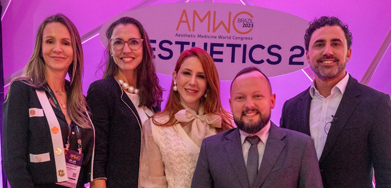 Dr. Roberto Chacur ao lado da dra danuza alves, gina matzenbacher, manoela fassina e vicenzo stein no AMWC Brasil 2023