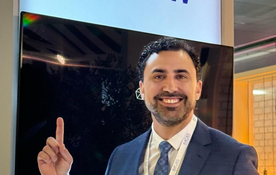 Dr Roberto Chacur é speaker em paris no IMCAS 2024