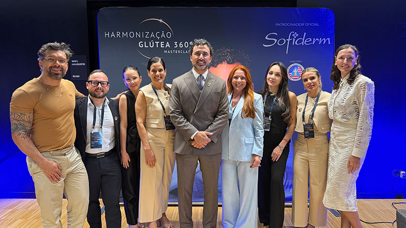 Equipe do Dr Chacur durante curso de harmonização glútea em Barcelona